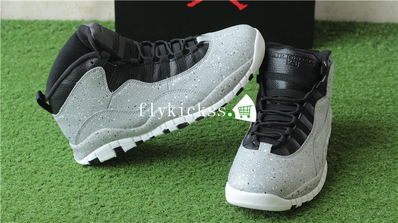 Air Jordan 10 Retro Light Smoke